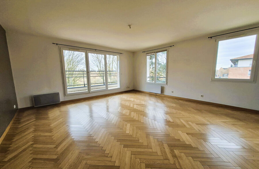 Halluin secteur prisé, Appartement 86m², deux chambres, terrasse, garage  et stationnement