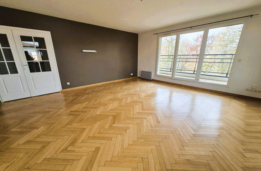 Halluin secteur prisé, Appartement 86m², deux chambres, terrasse, garage  et stationnement