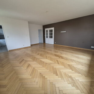 Halluin secteur prisé, Appartement 86m², deux chambres, terrasse, garage  et stationnement