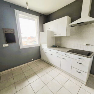 Halluin secteur prisé, Appartement 86m², deux chambres, terrasse, garage  et stationnement