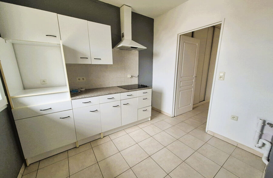 Halluin secteur prisé, Appartement 86m², deux chambres, terrasse, garage  et stationnement