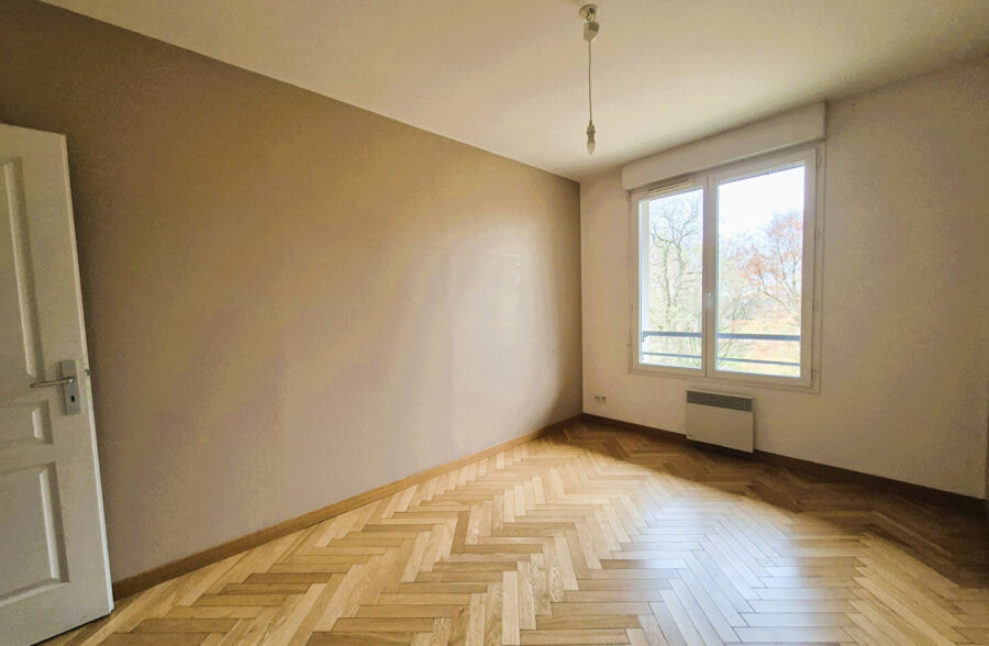 Halluin secteur prisé, Appartement 86m², deux chambres, terrasse, garage  et stationnement