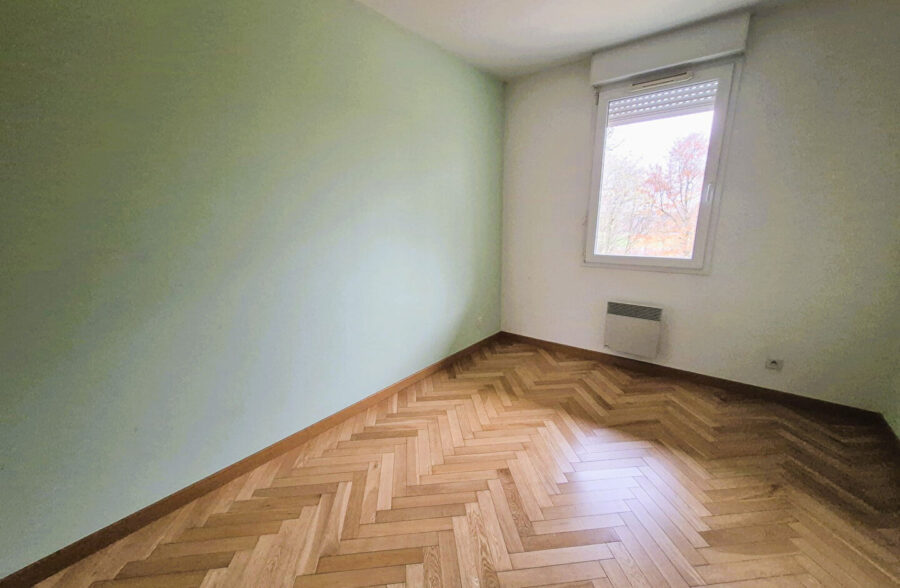 Halluin secteur prisé, Appartement 86m², deux chambres, terrasse, garage  et stationnement