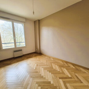 Halluin secteur prisé, Appartement 86m², deux chambres, terrasse, garage  et stationnement