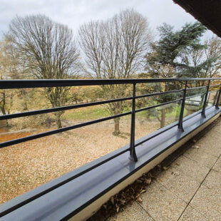 Halluin secteur prisé, Appartement 86m², deux chambres, terrasse, garage  et stationnement