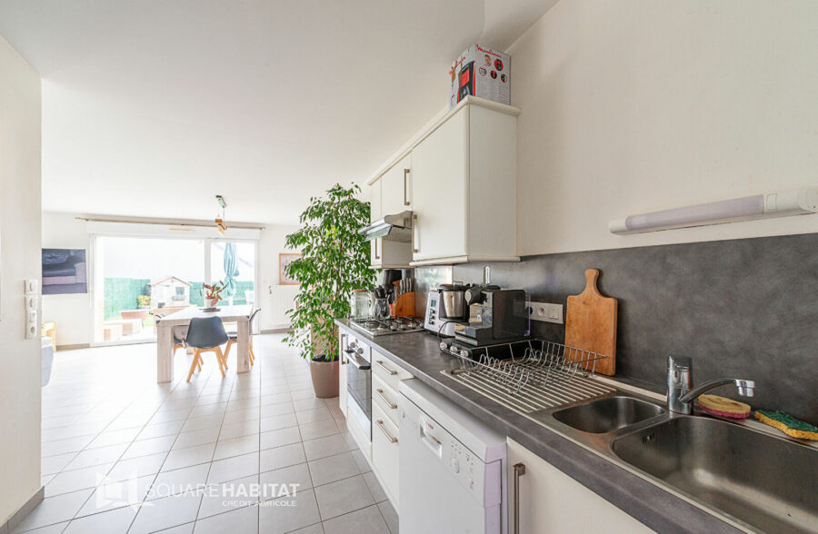 Maison récente 3 chambres , jardin , carport !