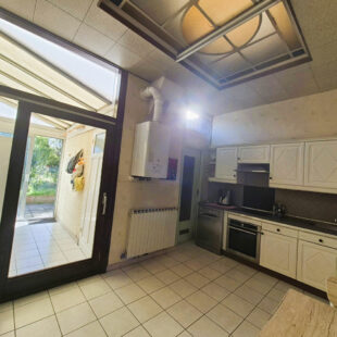 Maison familiale  trois chambres jardin