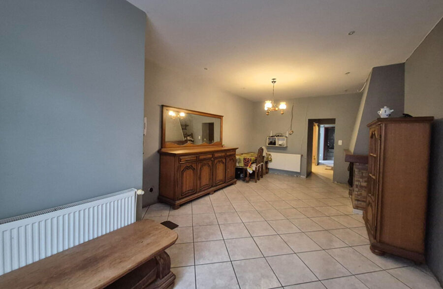 Maison à  conforter – 4 Chambres et Petite Cour