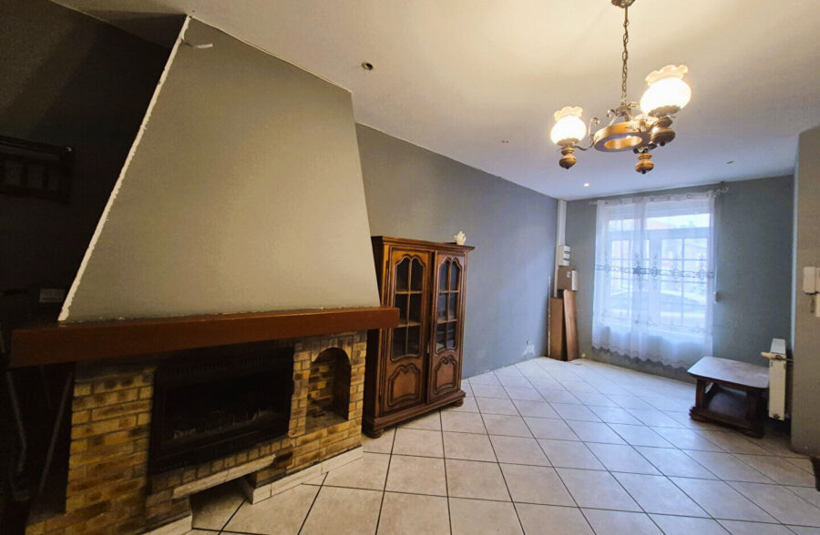 Maison à  conforter – 4 Chambres et Petite Cour