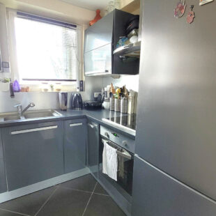 Appartement Lille 3 pièce(s) 65.82 m2 proche métro