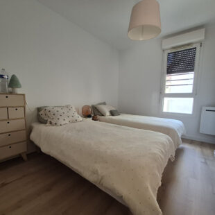 VIEUX LILLE- Appartement de 57 m2  avec une terrasse de 27 m2 BOX et CAVE