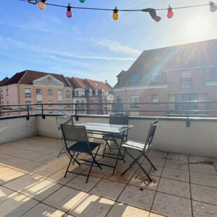 VIEUX LILLE- APPARTEMENT DE 57 M² AVEC TERRASSE DE 27M² – BOX ET CAVE