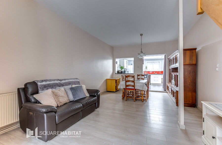 NOUVEAUTÉ à Wattrelos !  Semi-flamande pleine de charme, en plein coeur de ville