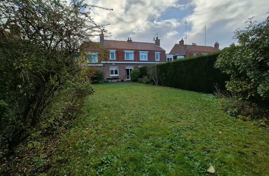 Croix, maison semi-individuelle, 4 chambres, jardin et garage