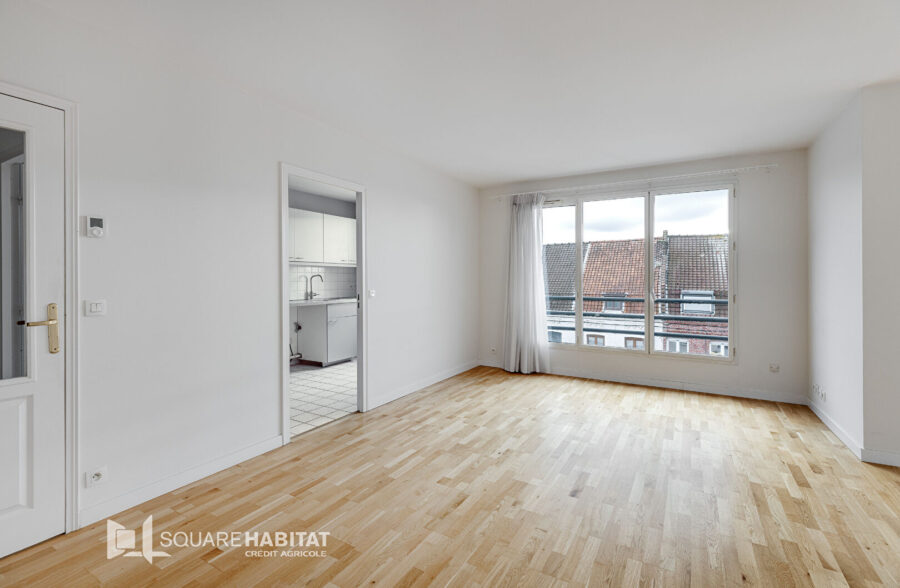 Croix Centre, appartement T4 de 81m² , 3 chambres, terrasse et garage