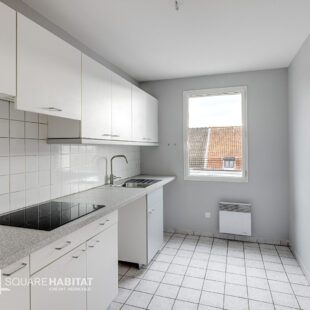 Croix Centre, appartement T4 de 81m² , 3 chambres, terrasse et garage