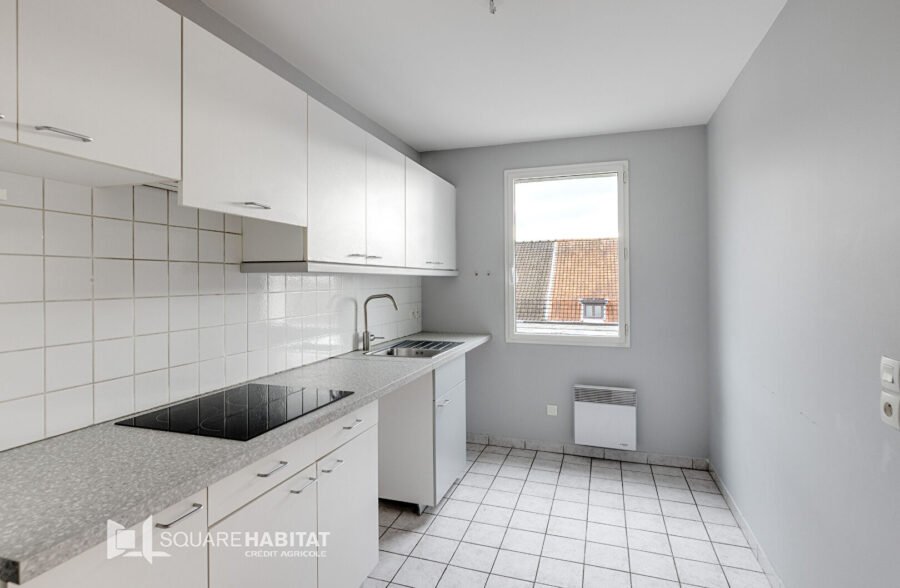 Croix Centre, appartement T4 de 81m² , 3 chambres, terrasse et garage