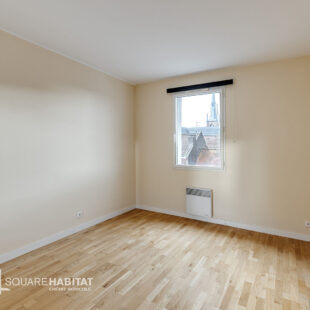 Croix Centre, appartement T4 de 81m² , 3 chambres, terrasse et garage