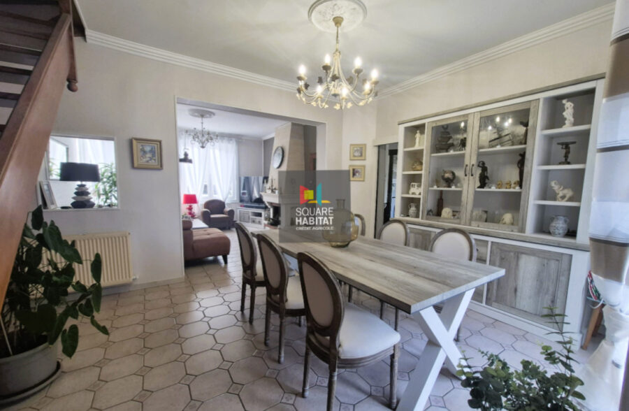 Maison Sin Le Noble 8 pièce(s) 208 m2