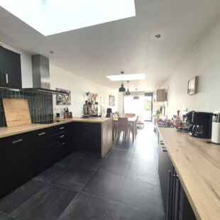 Maison Wambrechies  1930 rénovée, 3 chambres, jardin avec accès extérieur <small>&nbsp;Sous compromis&nbsp;</small>