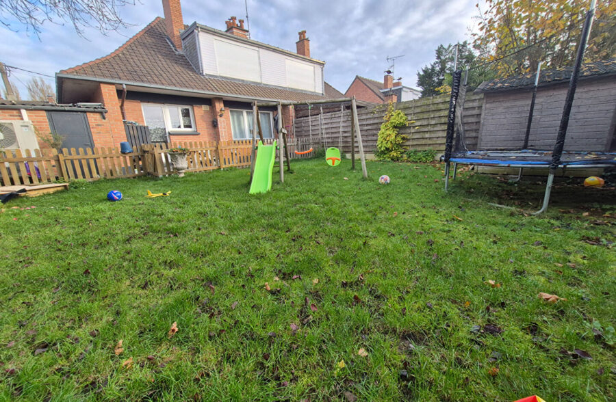 Maison Emmerin 3 chambres, jardin, garage, grand parking