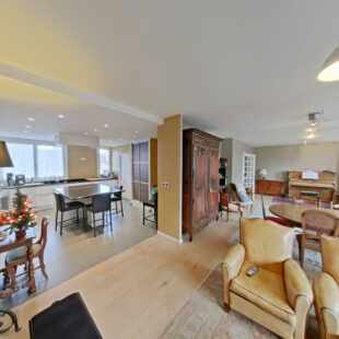 Appartement  4 pièce(s) 135 m2