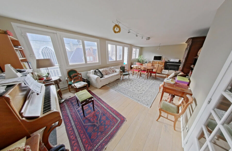 Appartement  4 pièce(s) 135 m2