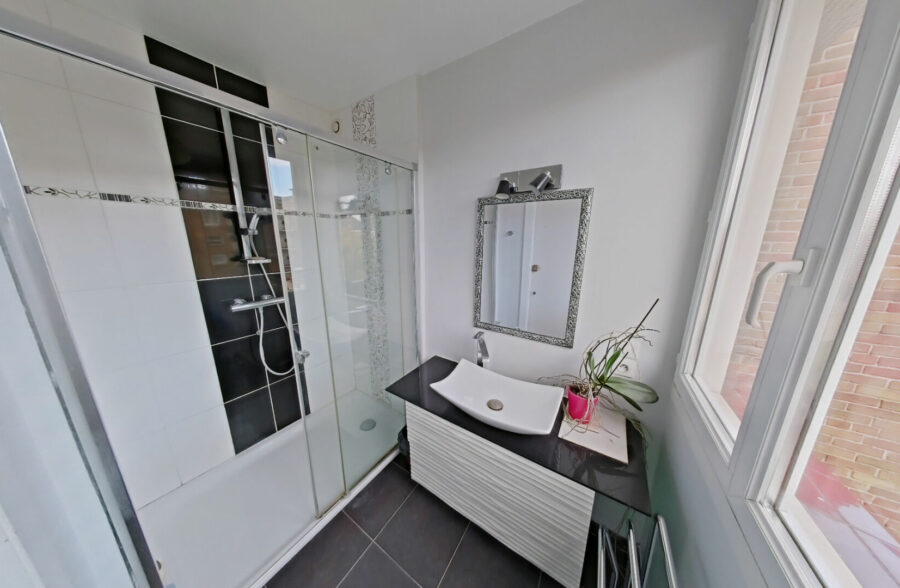 Appartement  4 pièce(s) 135 m2