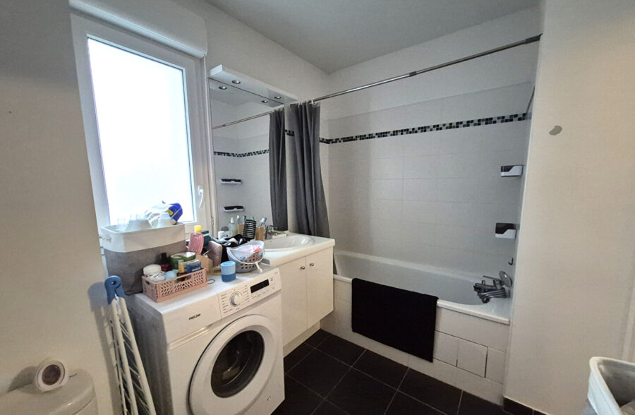 Appartement Saint Andre Lez Lille 1 pièce(s) 29 m2, terrasse et parking.