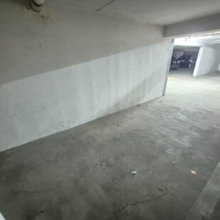PLACE SEBASTOPOL : Place de parking en sous-sol