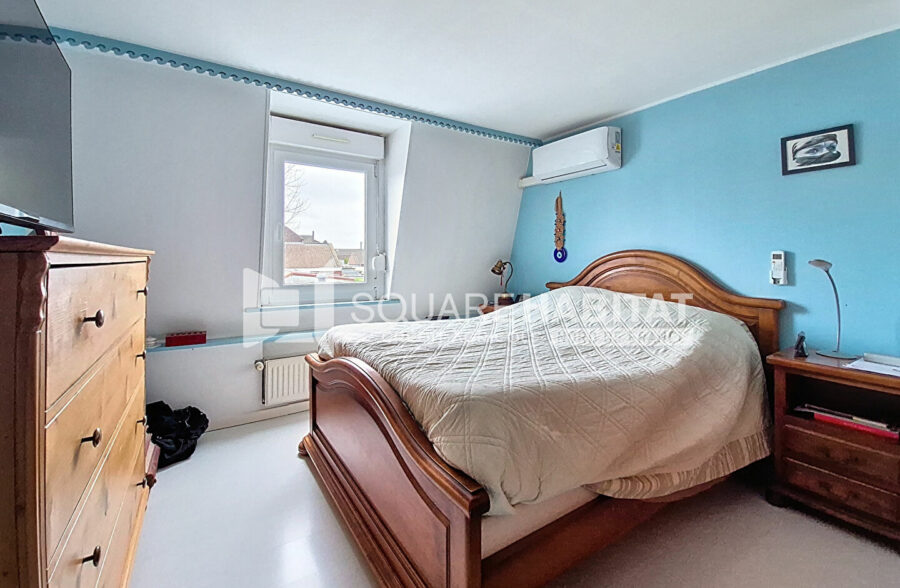 Maison avec jardin 3 chambres, garage 2 voitures + 2 places de parking privatives