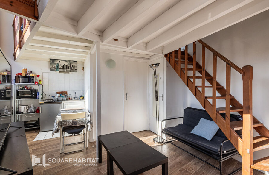 LILLE SAINT-MICHEL-WAZEMMES : TI BIS AVEC CAVE ET PLACE DE PARKING PRIVATIVE