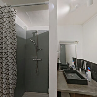 A LOUER STUDIO MEUBLE