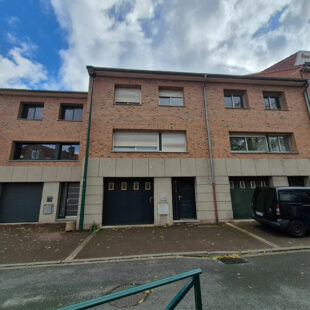 Maison Lens 5 pièce(s) 118 m2 , garage , jardin.