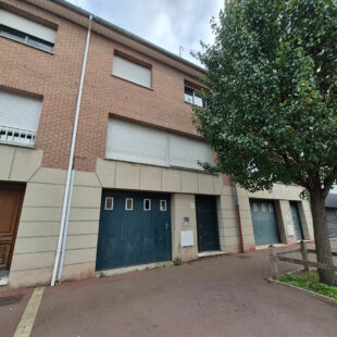 Maison Lens 5 pièce(s) 123 m2  , garage , jardin.