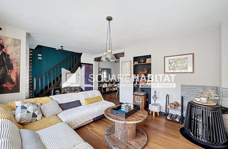 Maison rénovée avec charme et confort ! Secteur familial proche écoles et commerces!