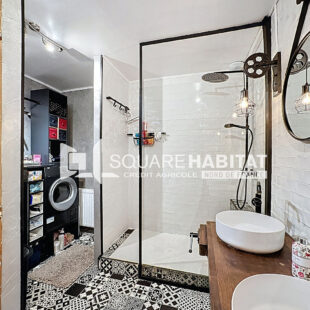 Maison rénovée avec charme et confort ! Secteur familial proche écoles et commerces!