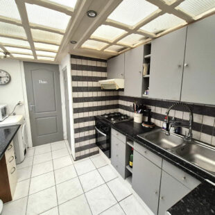 Croix, maison 85 m², 3 chambres + cour