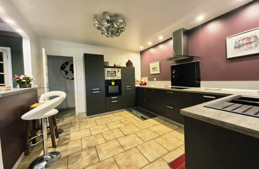 Maison Haspres 5 pièce(s) 137 m2