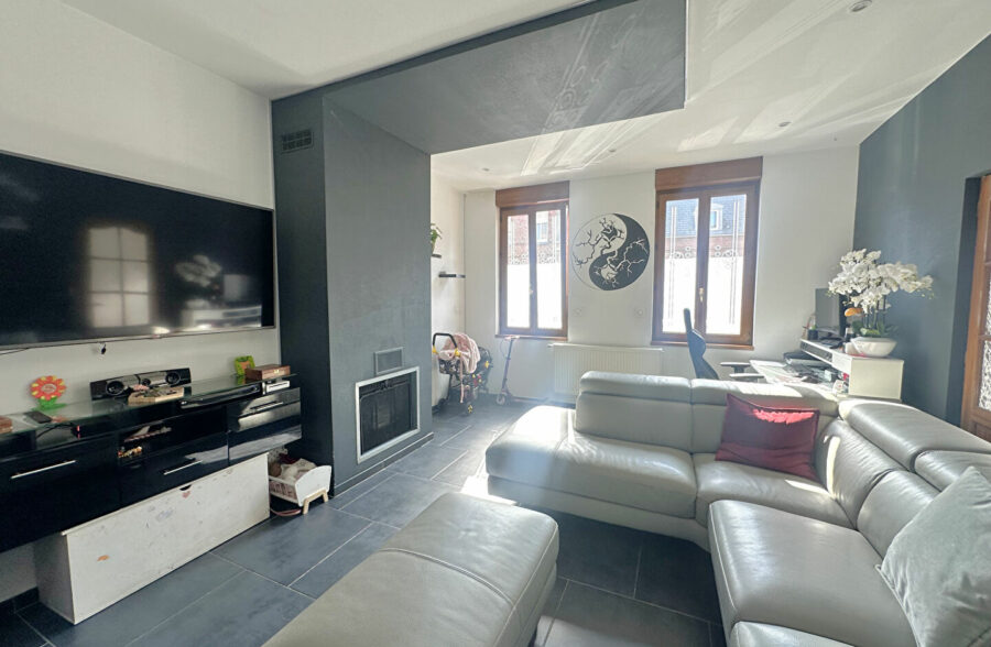 Maison de ville moderne avec piscine