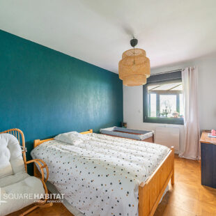 Pavillon de plain pied individuel ,très grande parcelle !