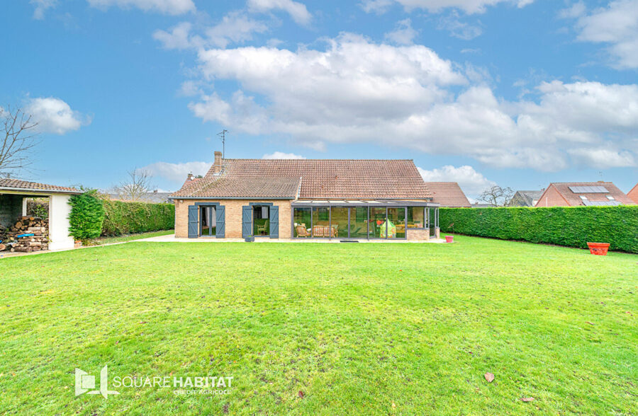 Pavillon de plain pied individuel ,très grande parcelle !