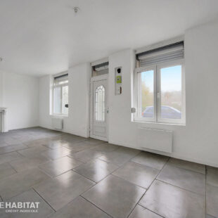 Maison semi individuelle entièrement rénovée  2 Chambres Jardin à Burbure