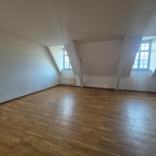 Appartement Aire Sur La Lys 1 pièce(s) 67 m2