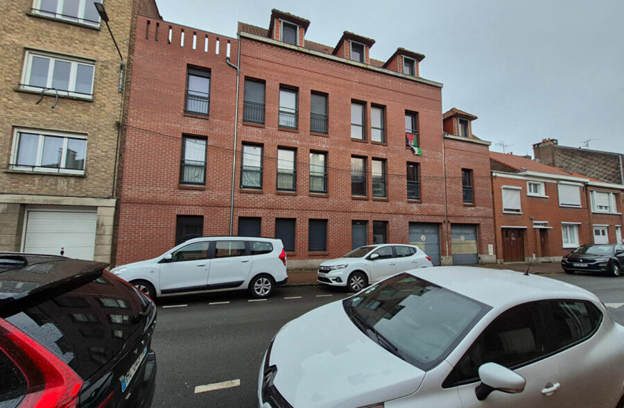 LILLE – APPARTEMENT – 2 CHAMBRES – BALCON – GARAGE