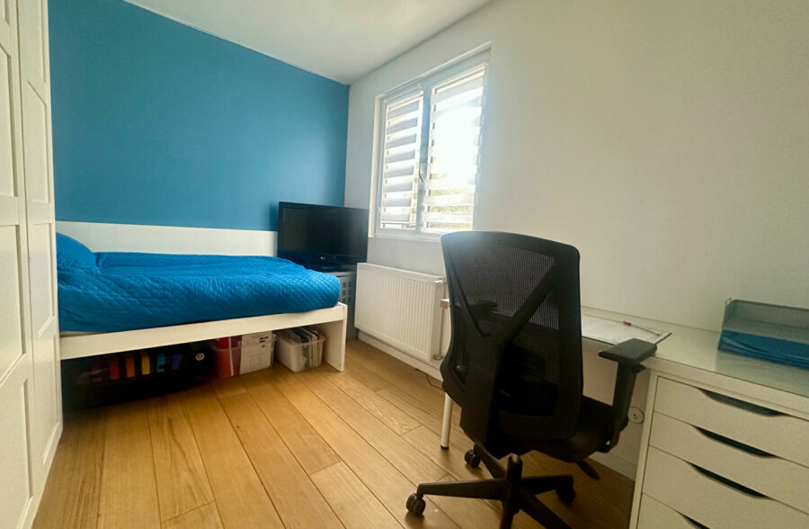 Maison Villeneuve-d’ascq 85 m2  4 chs + jardin + garage moto