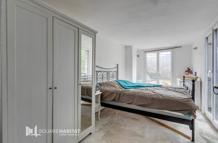 Maison familiale de 118 m² avec extérieur sur la rue jules Guesde, proche métro Euro téléport