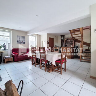 Maison avec jardin 3 chambres, garage 2 voitures + 2 places de parking privatives