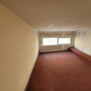 local commercial 83m²