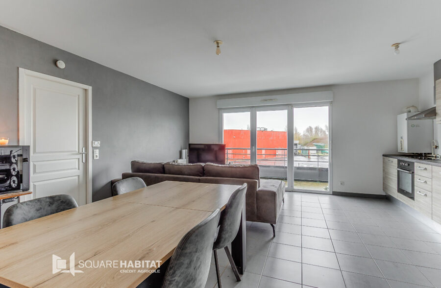 Appartement  2 pièces 45m2 avec balcon et place de parking